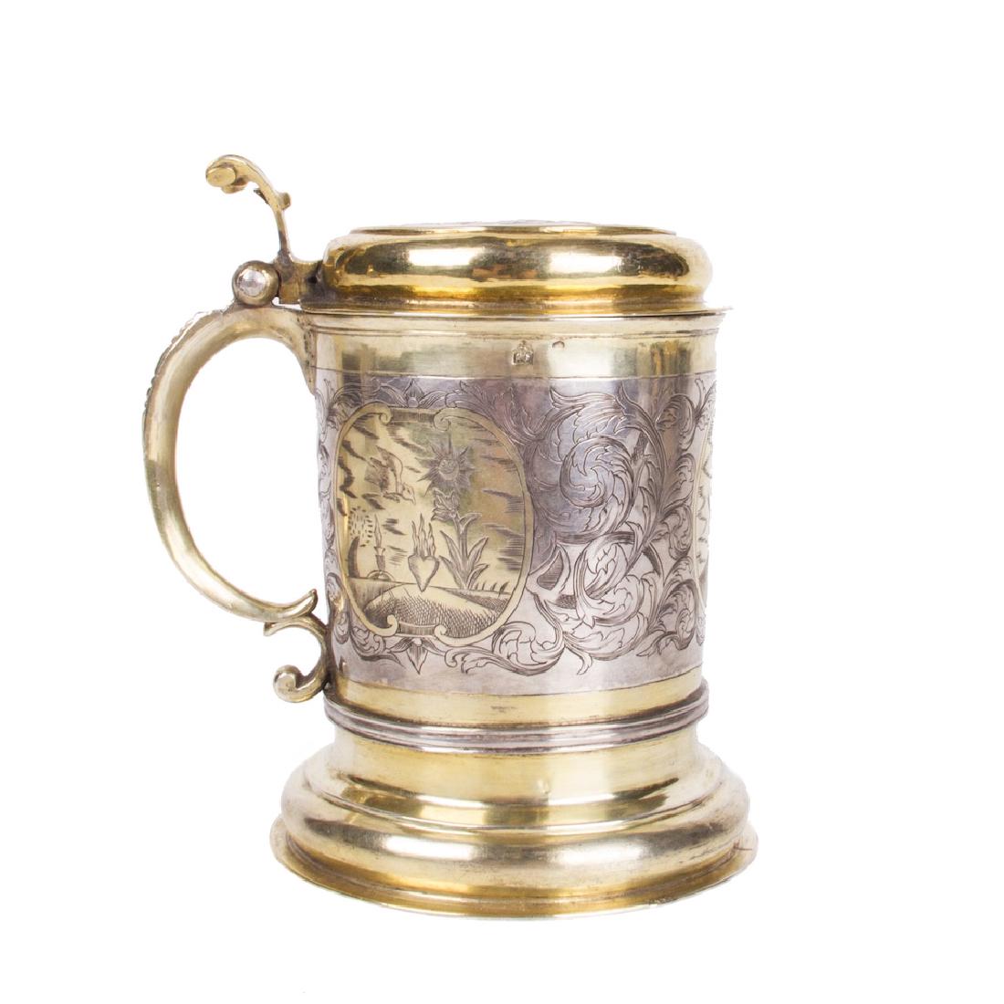 Russian silver-gilt and engraved cup — image 5