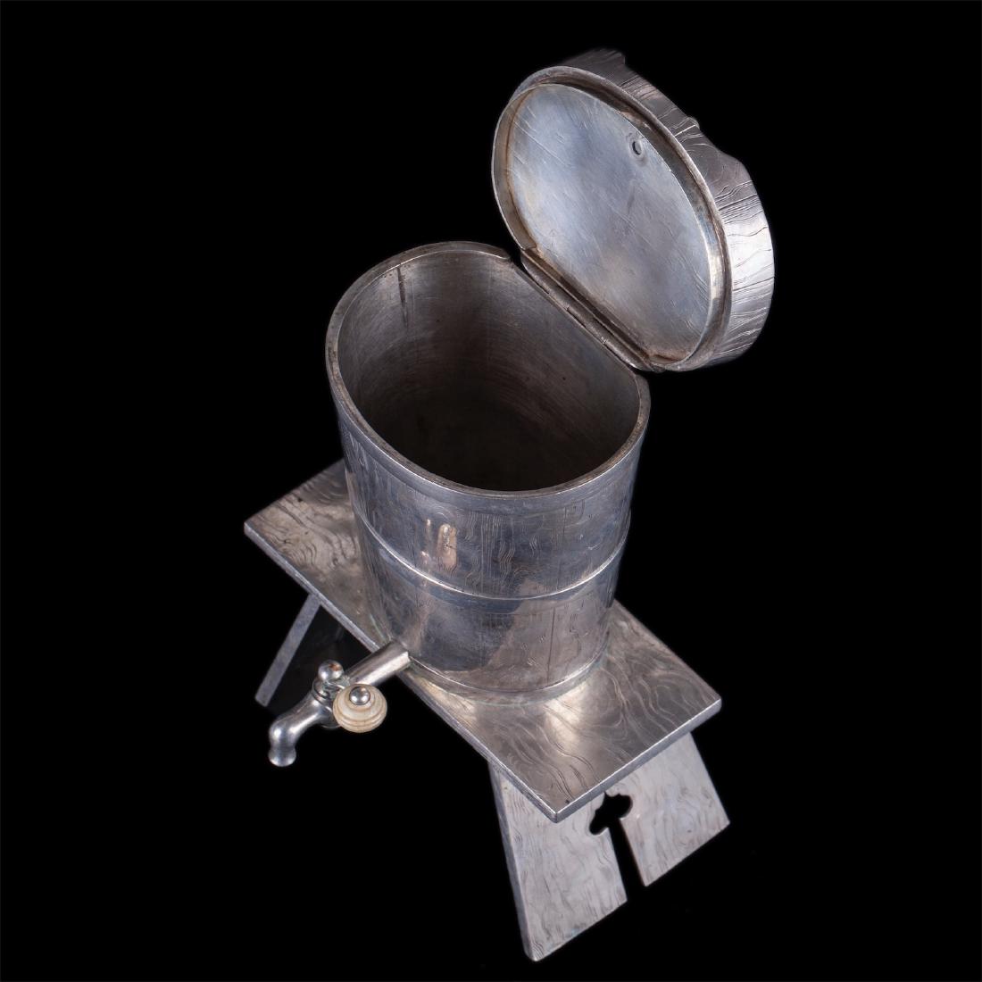 Unusual silver-gilt and engraved vine jar — image 4