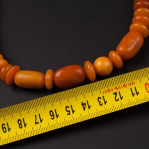 Antique amber necklace. — image 3
