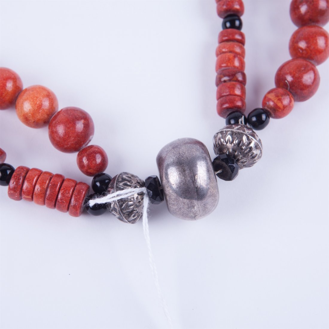 Antique tibetan necklace with coral. — image 2