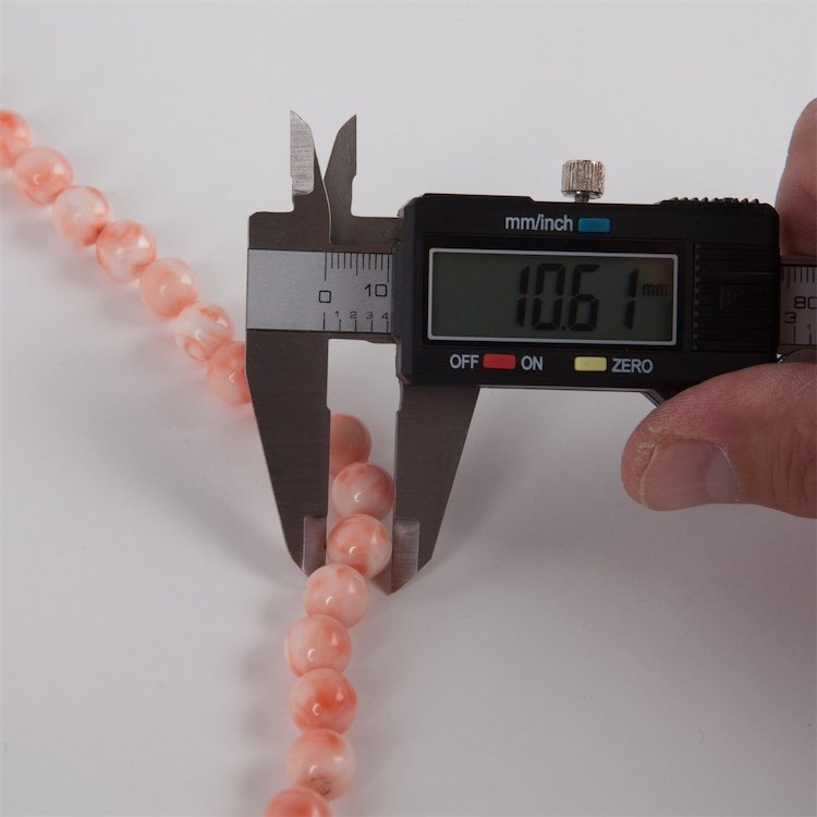 Rose coral necklace. — image 2