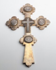 Russian cross with niello medallions — image 1