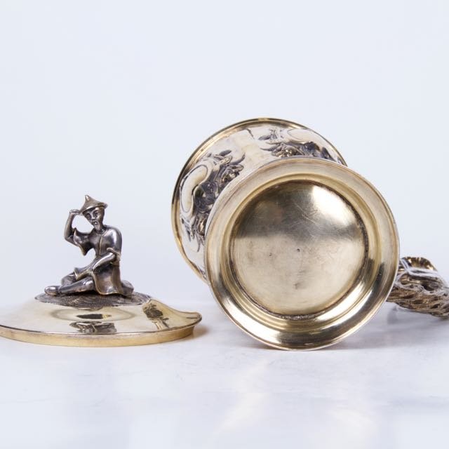 Russian silver-gilt cup with lid and casting figure — image 7