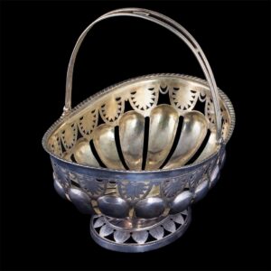 Silver bowl with Mariya Feodorovna monogram — image 2