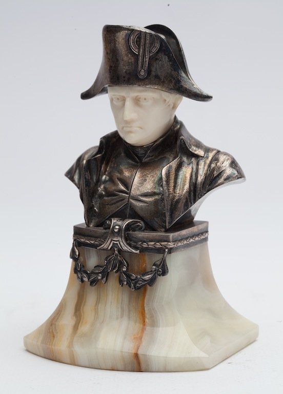 Bust of Napoleon Bonaparte. — image 1