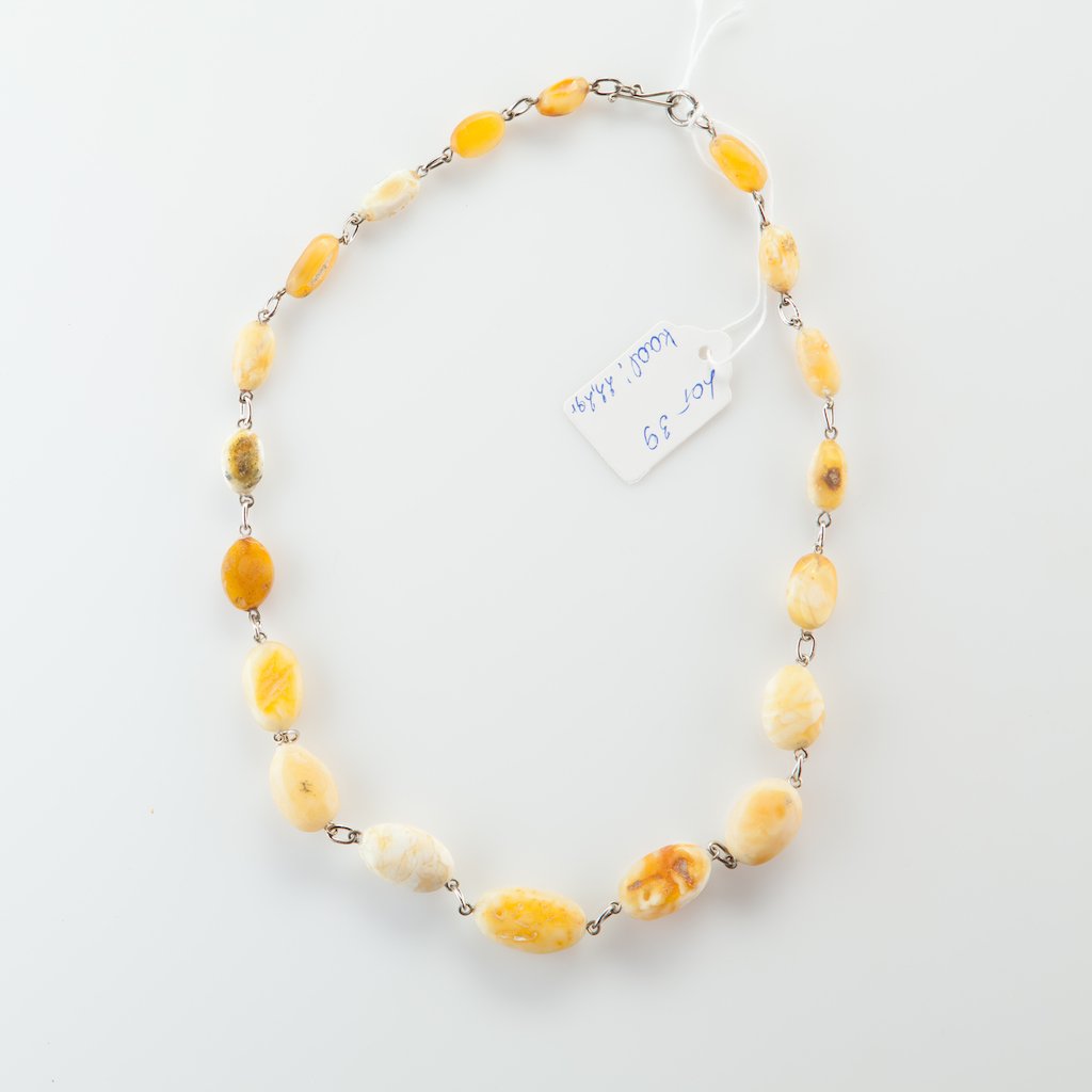 Natural Old Baltic Amber Butterscotch necklace. — image 1
