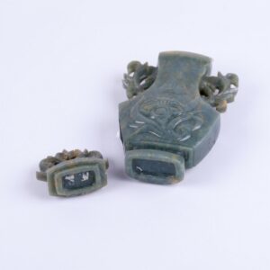 Chinese natural Jade vase & lid. — image 4