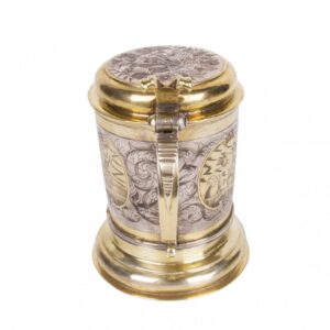 Russian 18th century silver-gilt and engraved cup — image 4