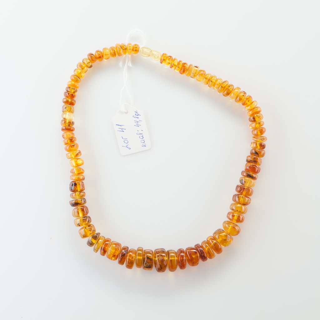 Natural Old Baltic Amber necklace. — image 1