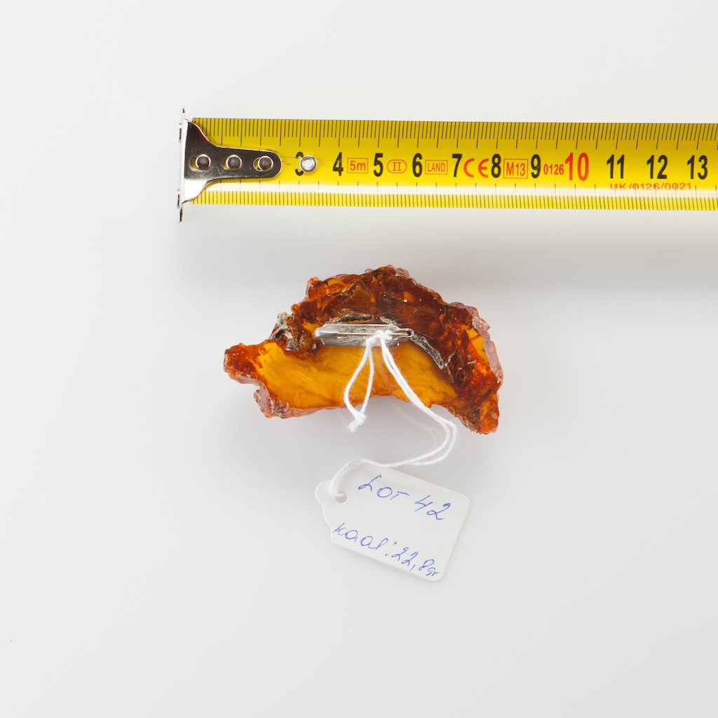 Natural Old Baltic Amber brooch. — image 1