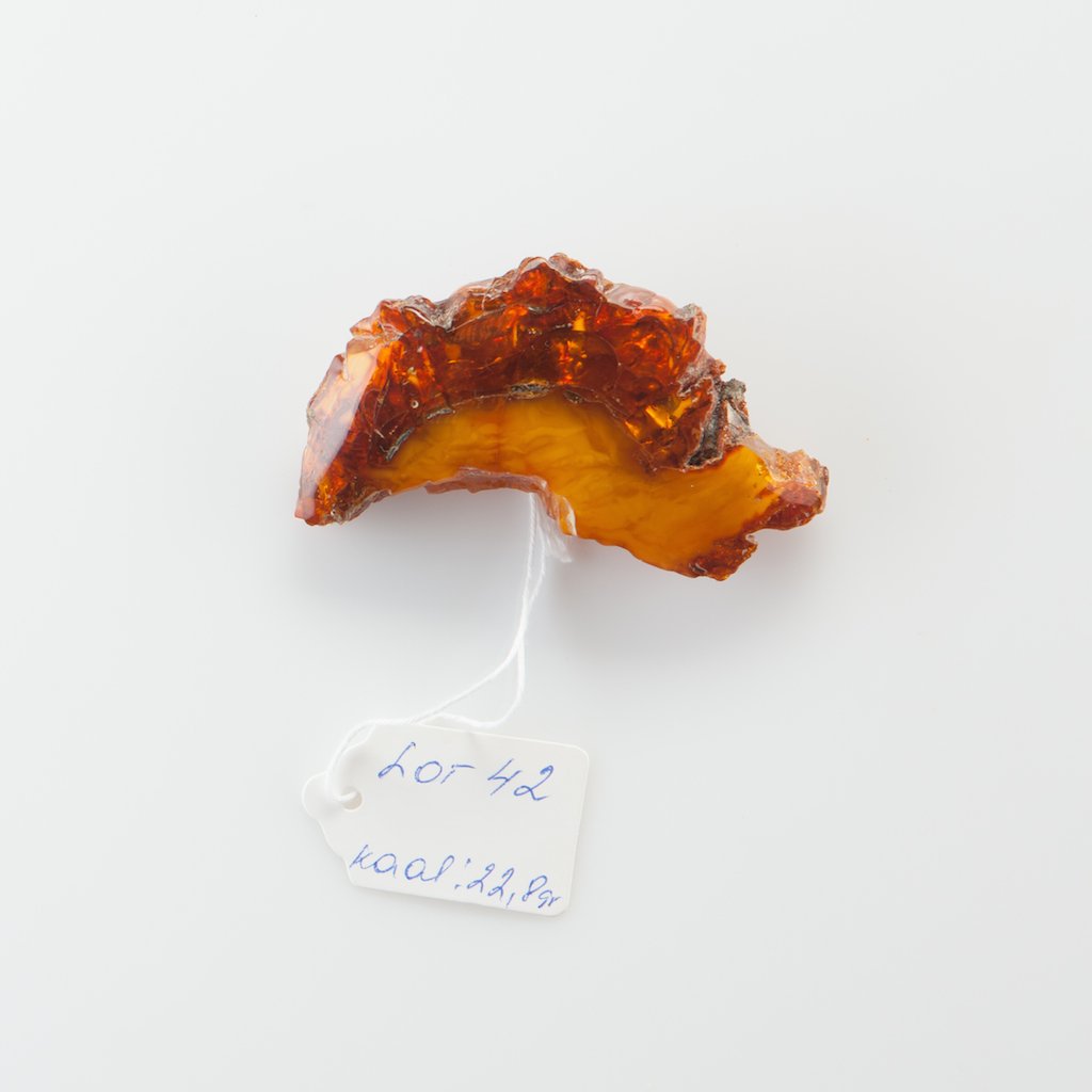 Natural Old Baltic Amber brooch. — image 2