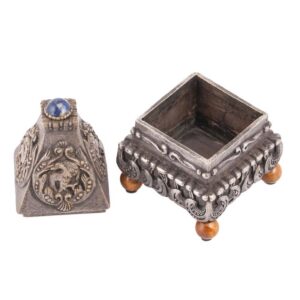 Rare Stroganov School bronze salt cellar — image 2