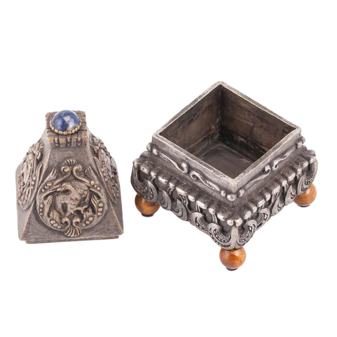 Rare Stroganov School bronze salt cellar — image 2