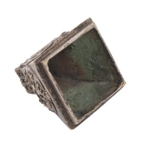 Rare Stroganov School bronze salt cellar — image 3