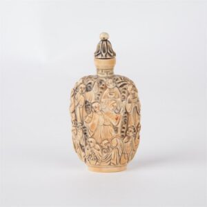 Chinese snuff bottle with hand engraving. — image 2