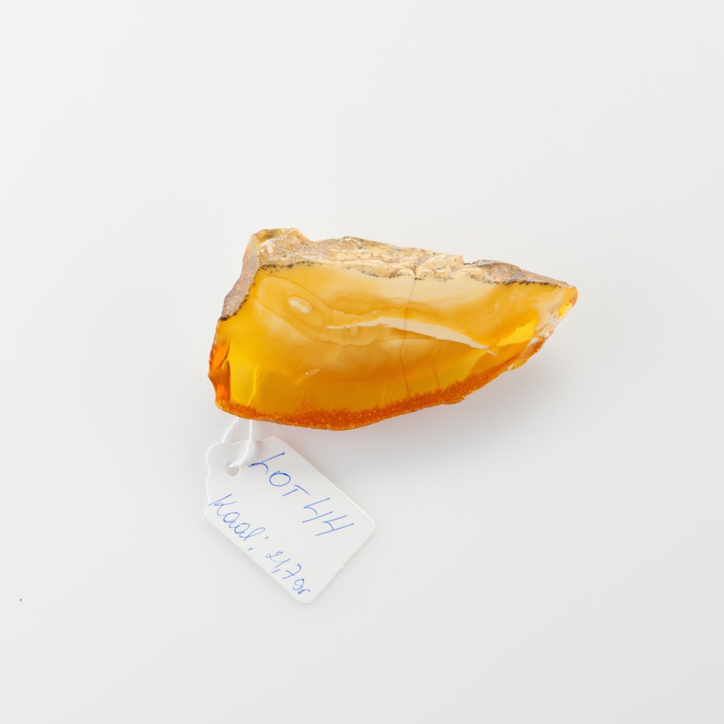 Natural Old Baltic Amber brooch. — image 1