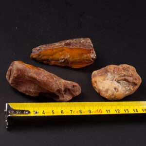 Set of antique amber stones. — image 2