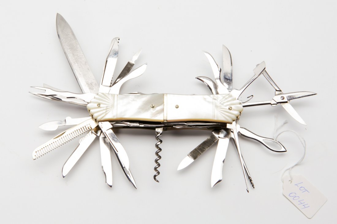 Universal steel and mother-of-pearl flic knife. — image 2