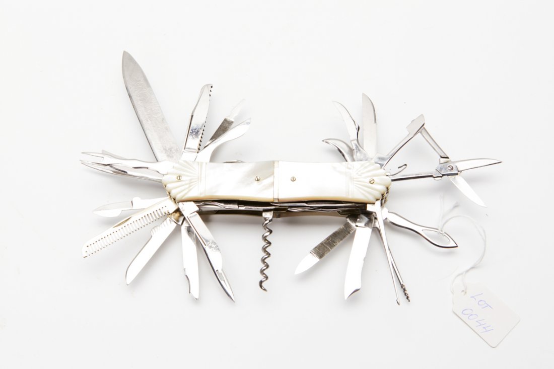 Universal steel and mother-of-pearl flic knife. — image 3