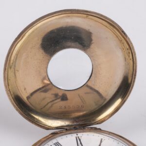 Gilded demi-hunter cased pocket watch "A.W.W Co" — image 3