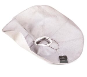 Set of hats: Lanvin Haute Couture, Paulette, Givenchy — image 7