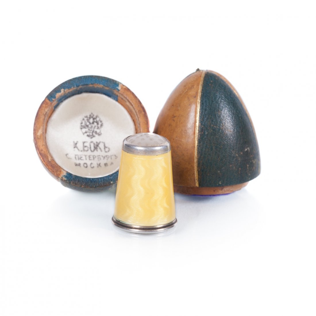 Decorative silver thimble in a case. K.Bok. — image 1