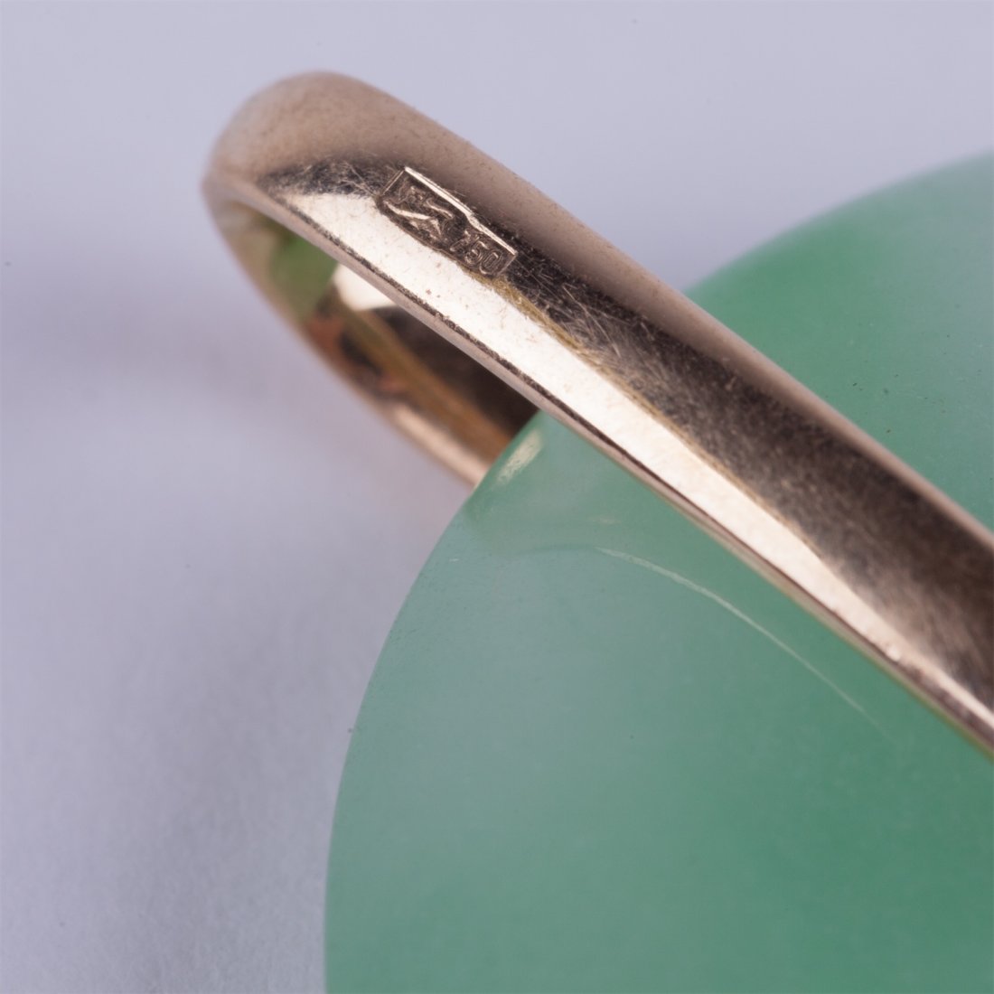 Jade pendant with gold 18K. — image 3