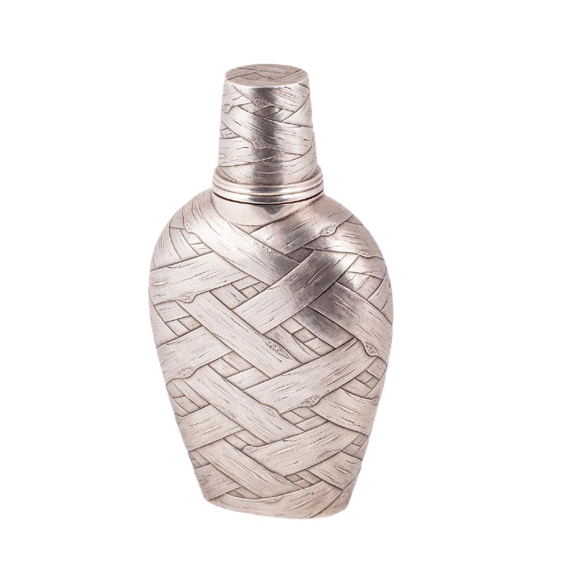 Trompe l'oeil silver flask, Petersburg, 1887 — image 1