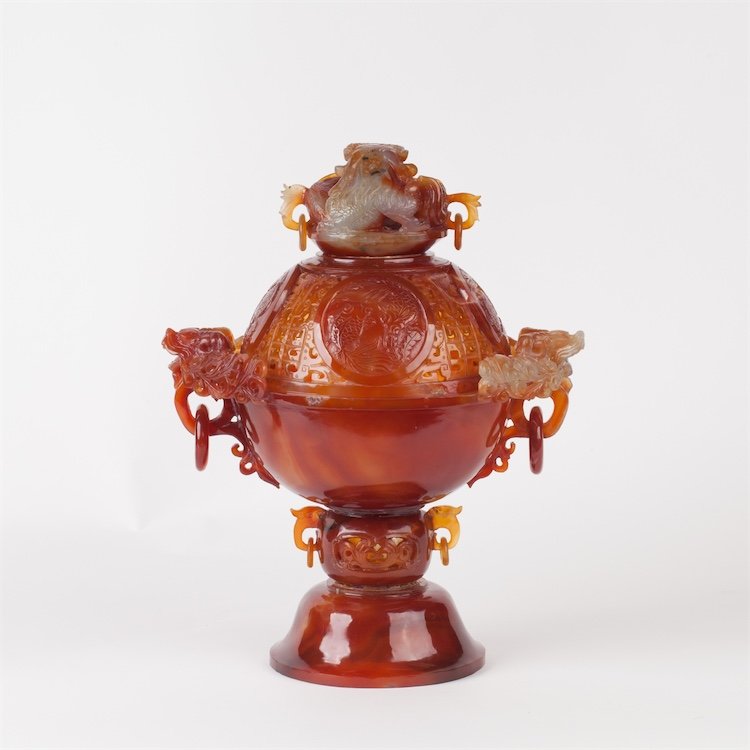 Asian carved agate vessel. — image 2