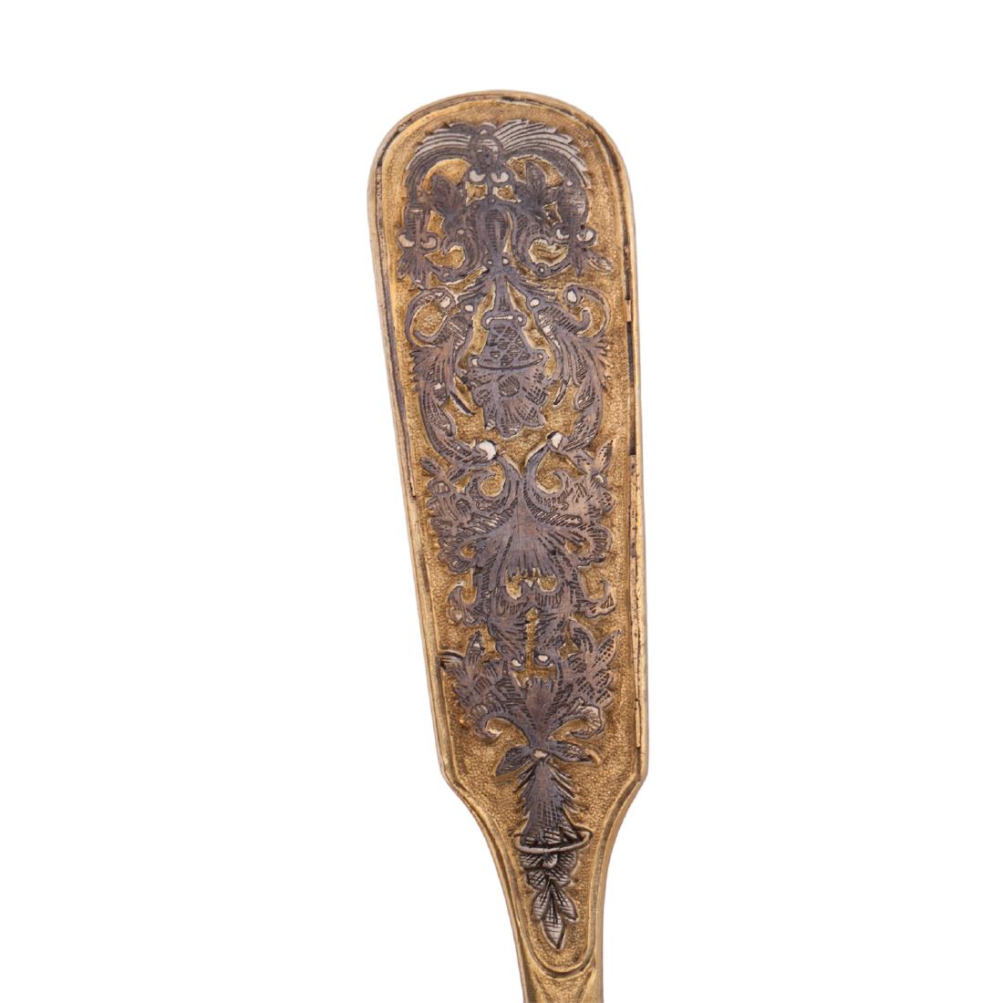 Russian silver-gilt and niello spoon — image 3