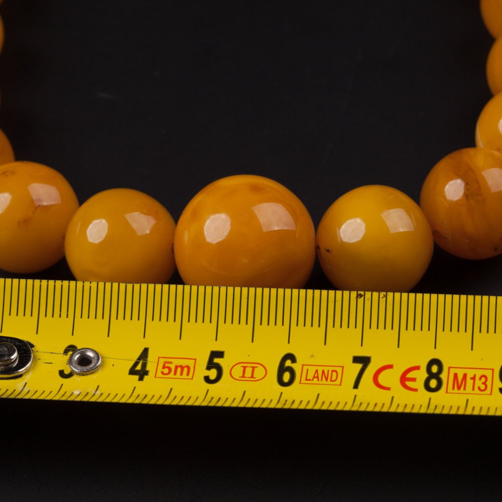 Antique amber necklace. — image 3