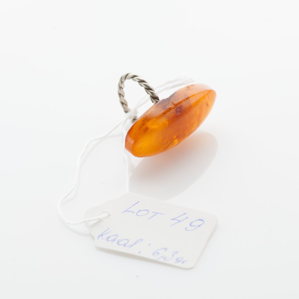 Natural Old Baltic Amber ring. — image 4