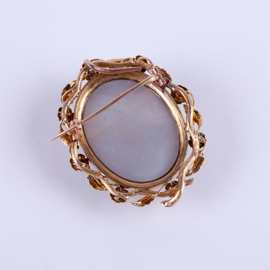 18K gold brooch. — image 2