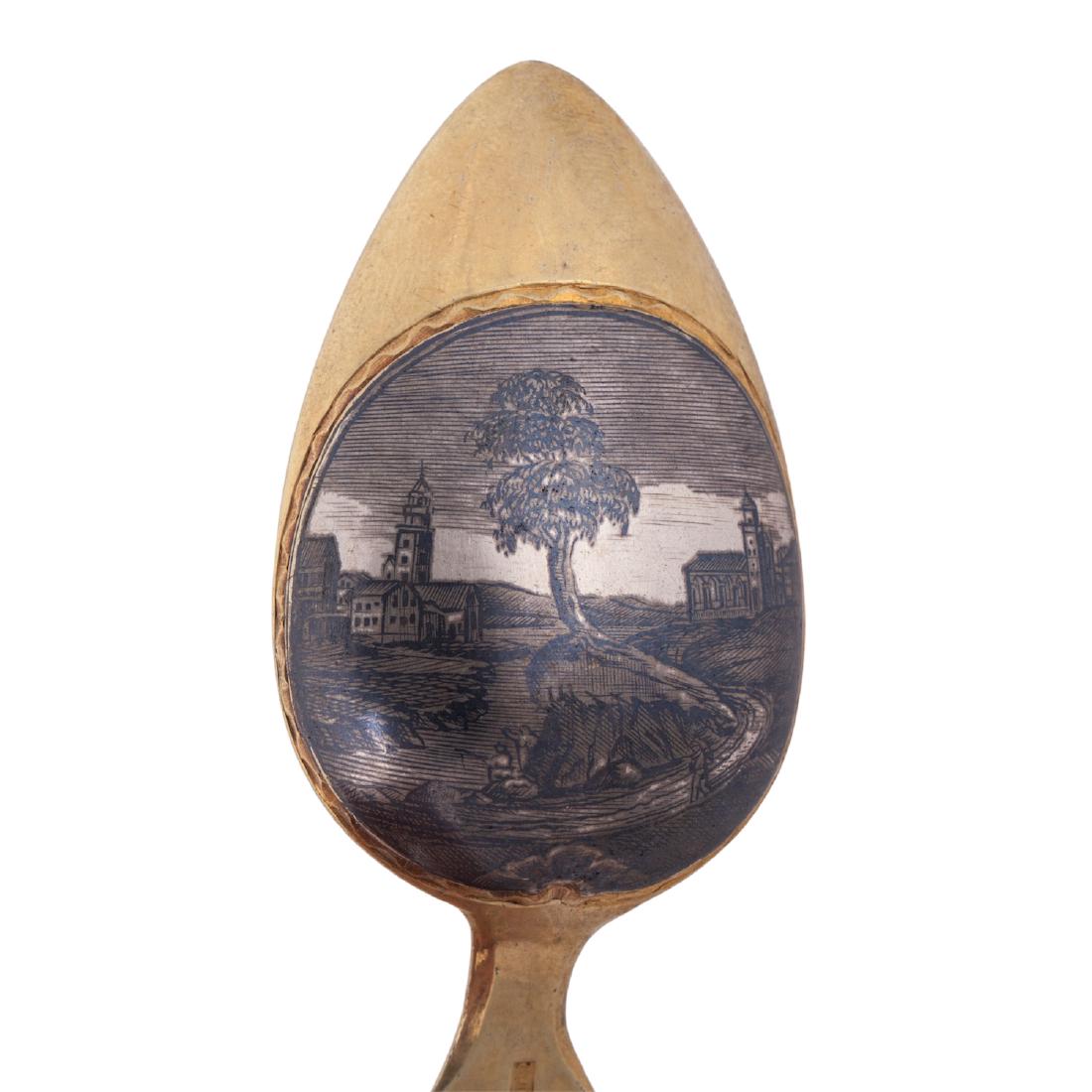 Russian silver-gilt and niello spoon — image 4