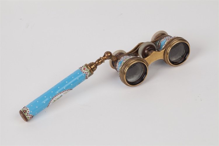 Enamel opera glasses. — image 2