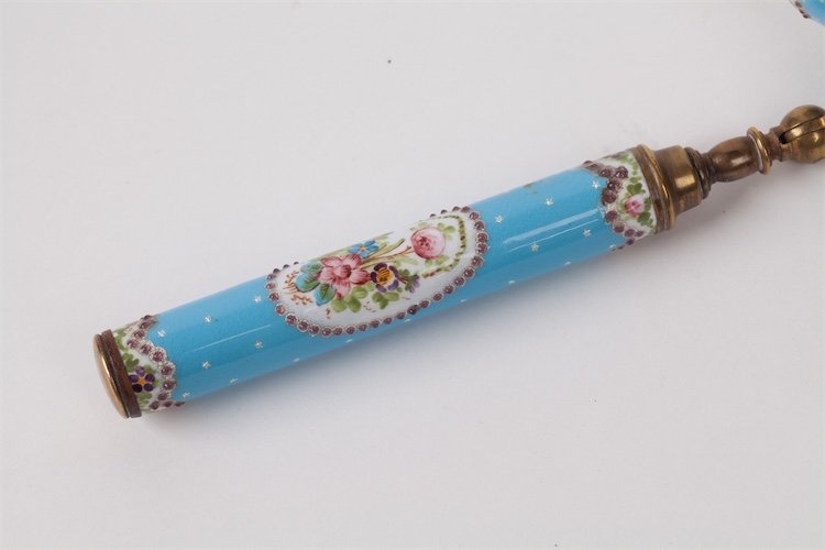 Enamel opera glasses. — image 7