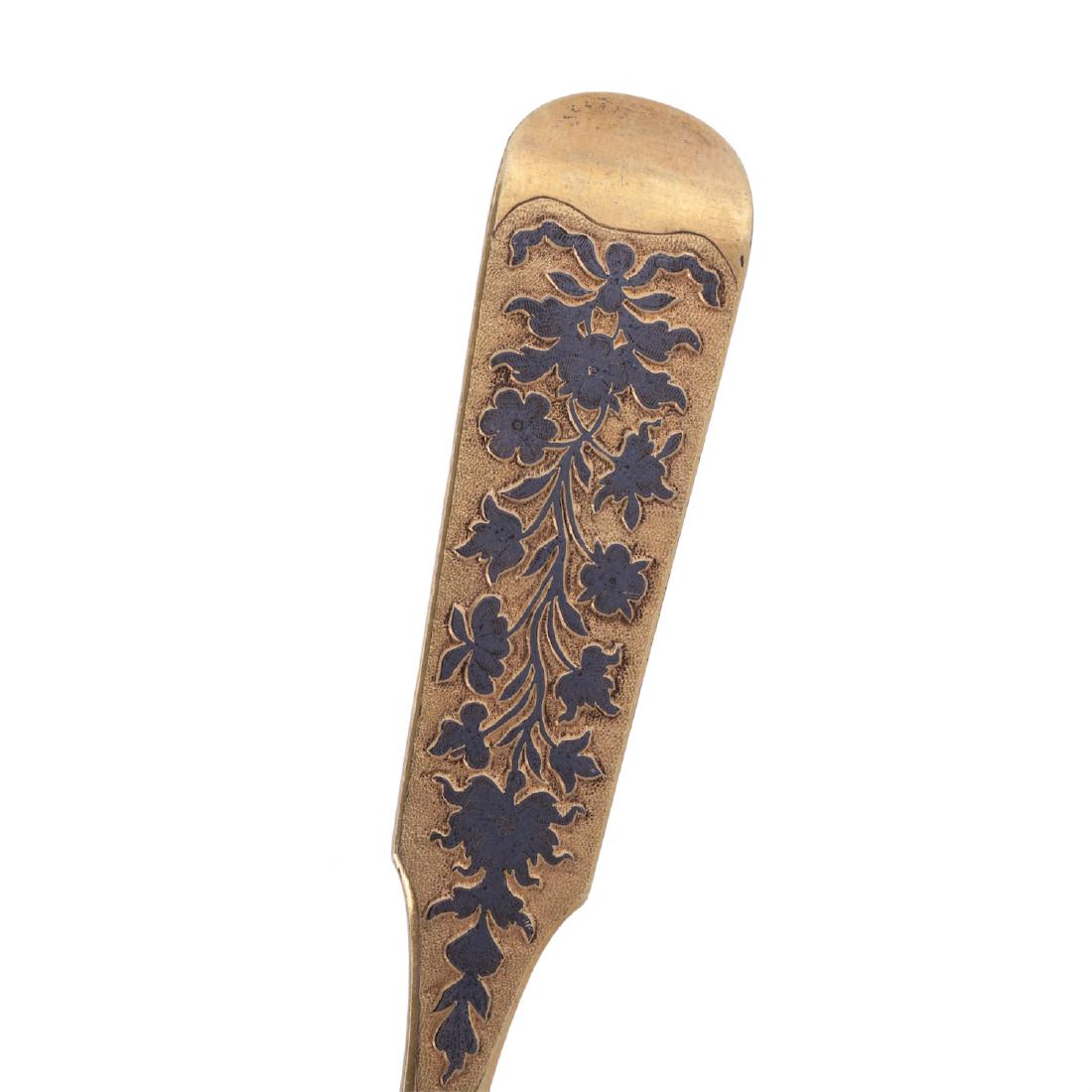 Russian silver-gilt and niello spoon — image 3