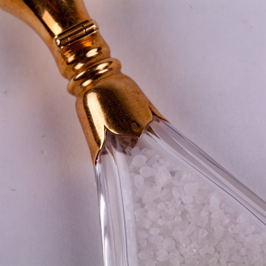 French perfume bottle with gold. — image 5