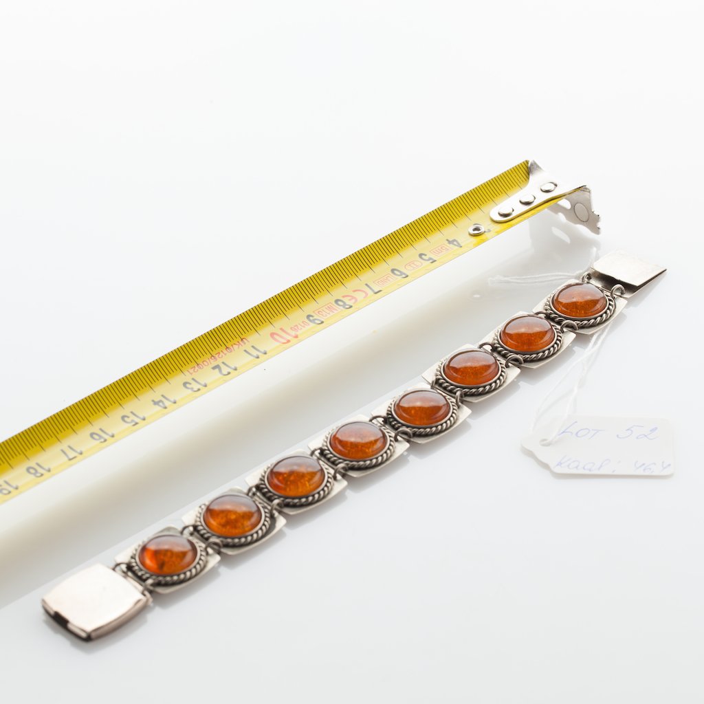 Natural Old Baltic Amber bracelet. — image 2