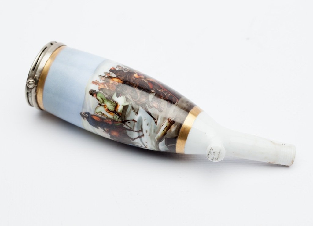 Tobacco-pipe with miniature. — image 1
