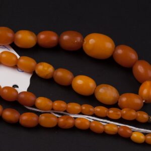 Antique amber necklace. — image 3