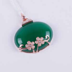 Aventurine pendant. — image 1