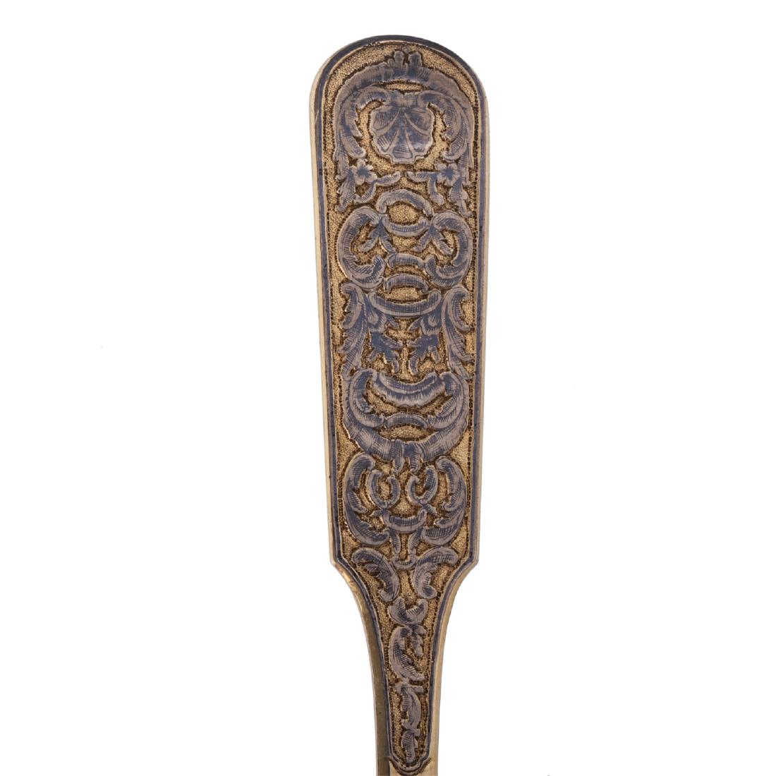 Russian silver-gilt and niello spoon — image 3
