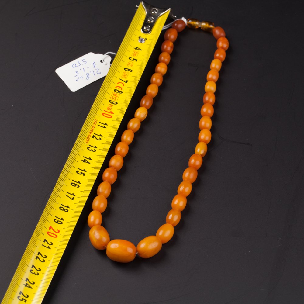 Antique amber necklace. — image 2