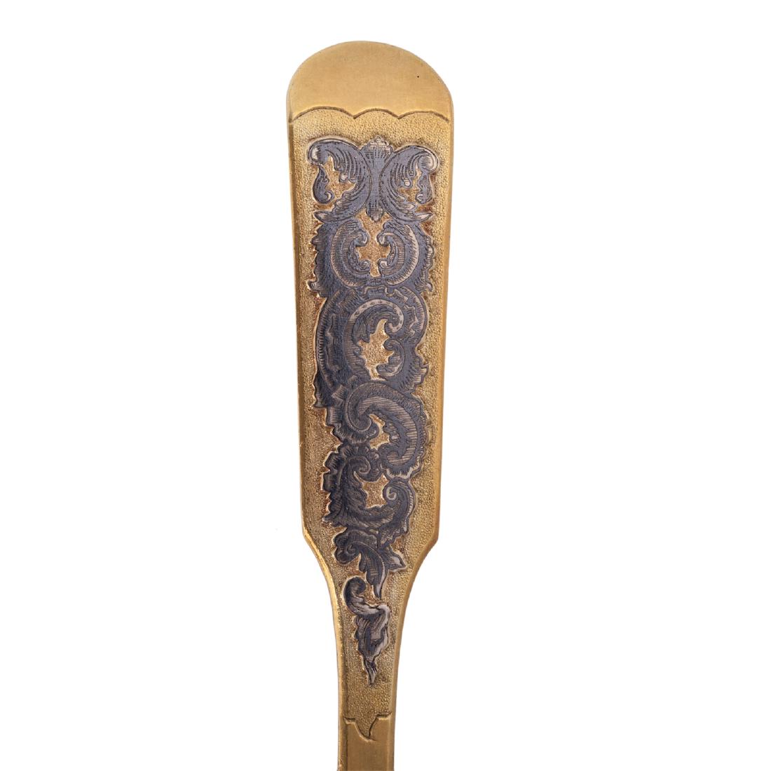 Russian silver-gilt and niello spoon — image 3