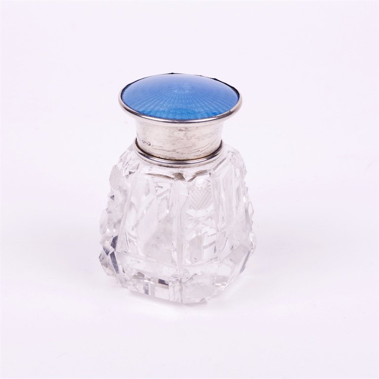 Snuff bottle with glass, silver and enamel. — image 2