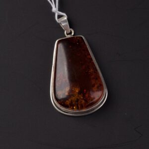 Amber pendant. — image 4