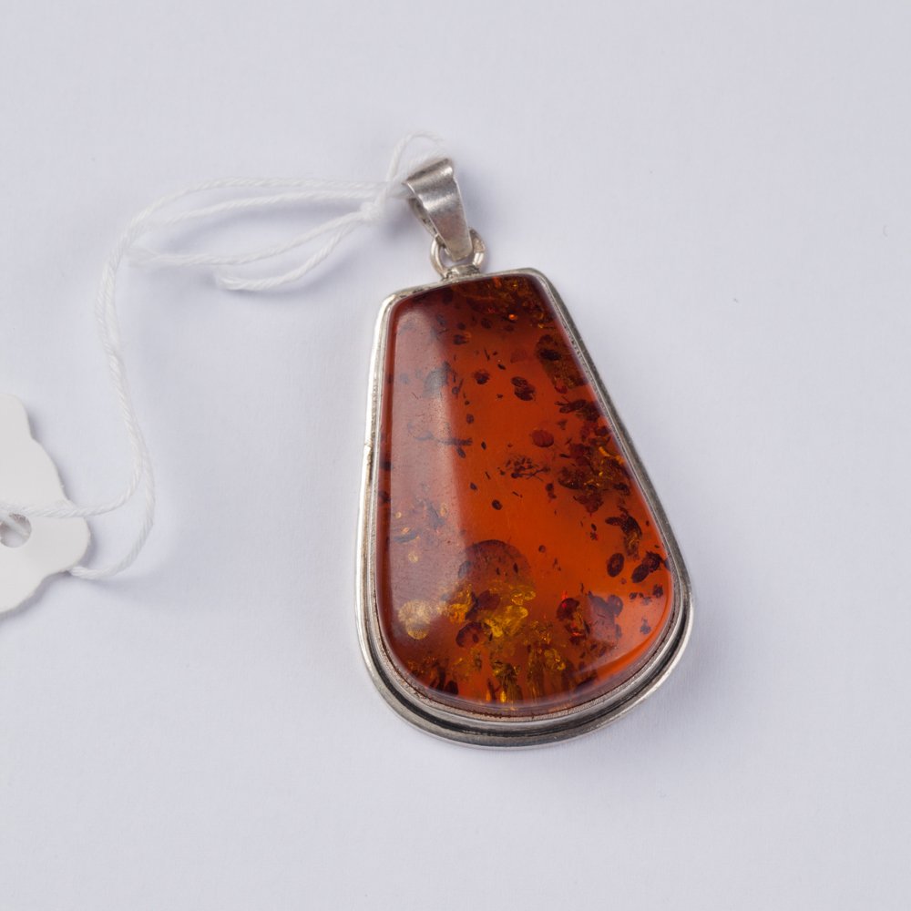 Amber pendant. — image 5