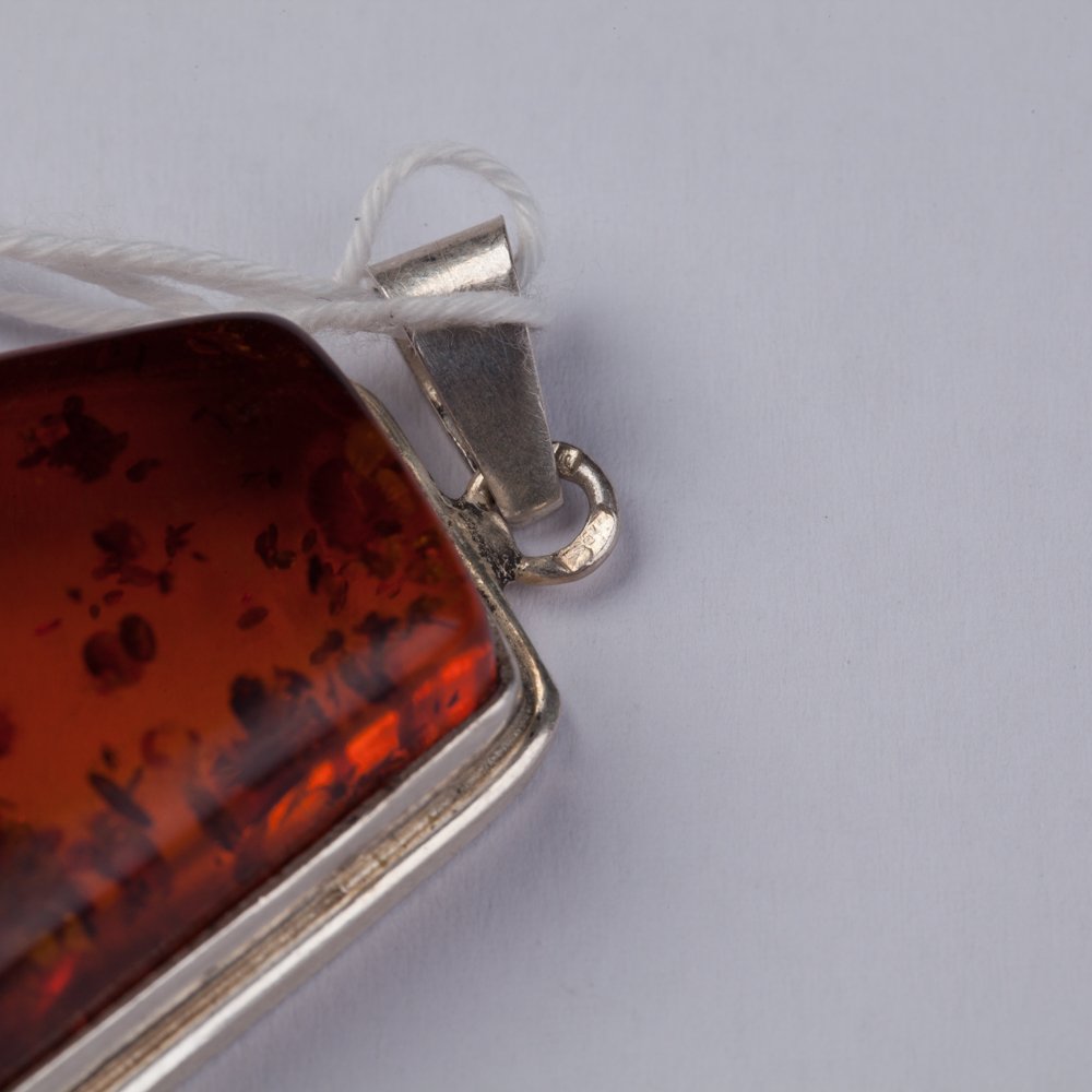 Amber pendant. — image 7