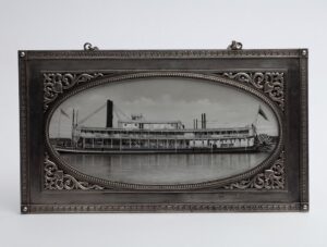 Russian decorative plate by Khlebnikov workshop. — image 1